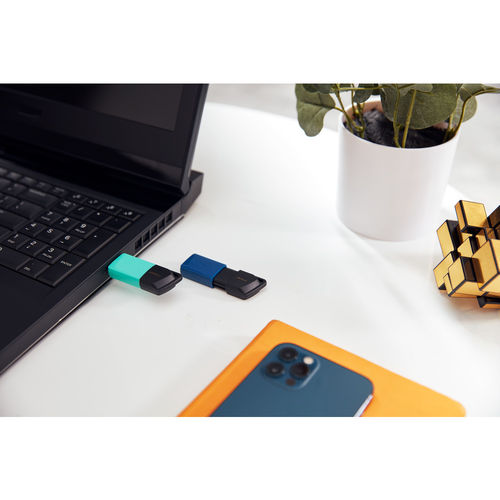 https://www.sce.es/img/gran/p/pendrive-kingston-64gb-usb3-2-dt-exodia-m-gen1-negro-azul-29160-13.jpg